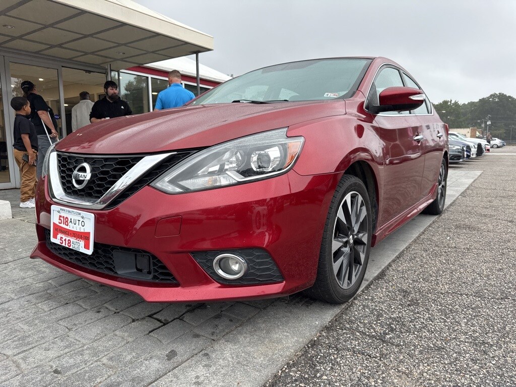 2018 Nissan Sentra SR photo 2