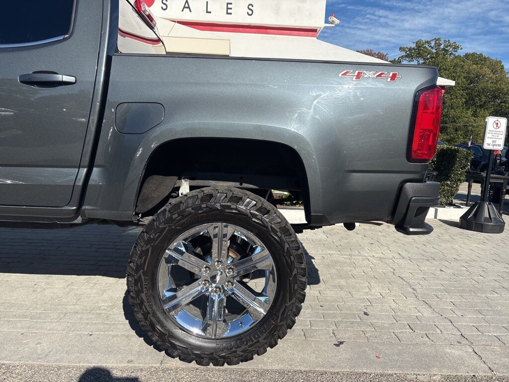 2017 Chevrolet Colorado Work Truck photo 4
