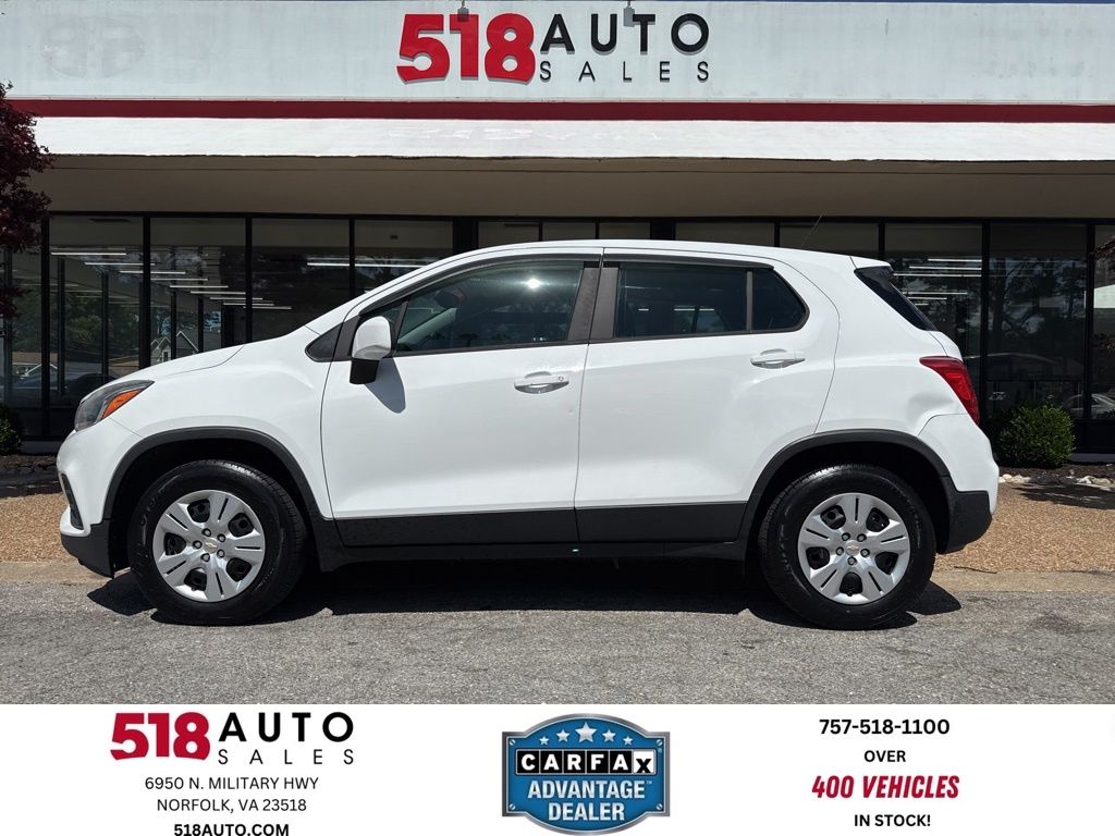 2017 Chevrolet Trax LS's photo