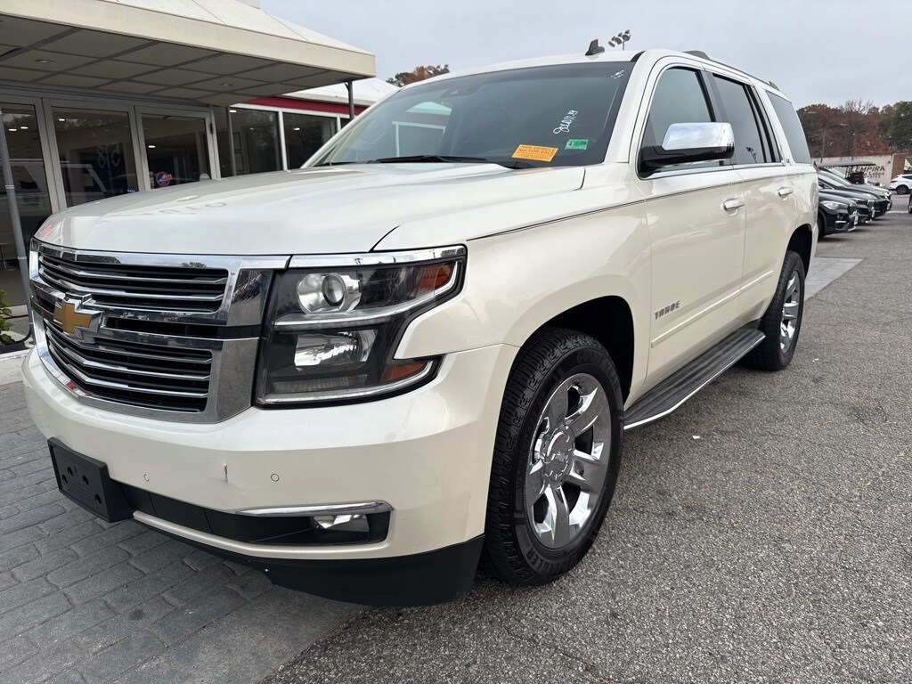 2015 Chevrolet Tahoe LTZ photo 3