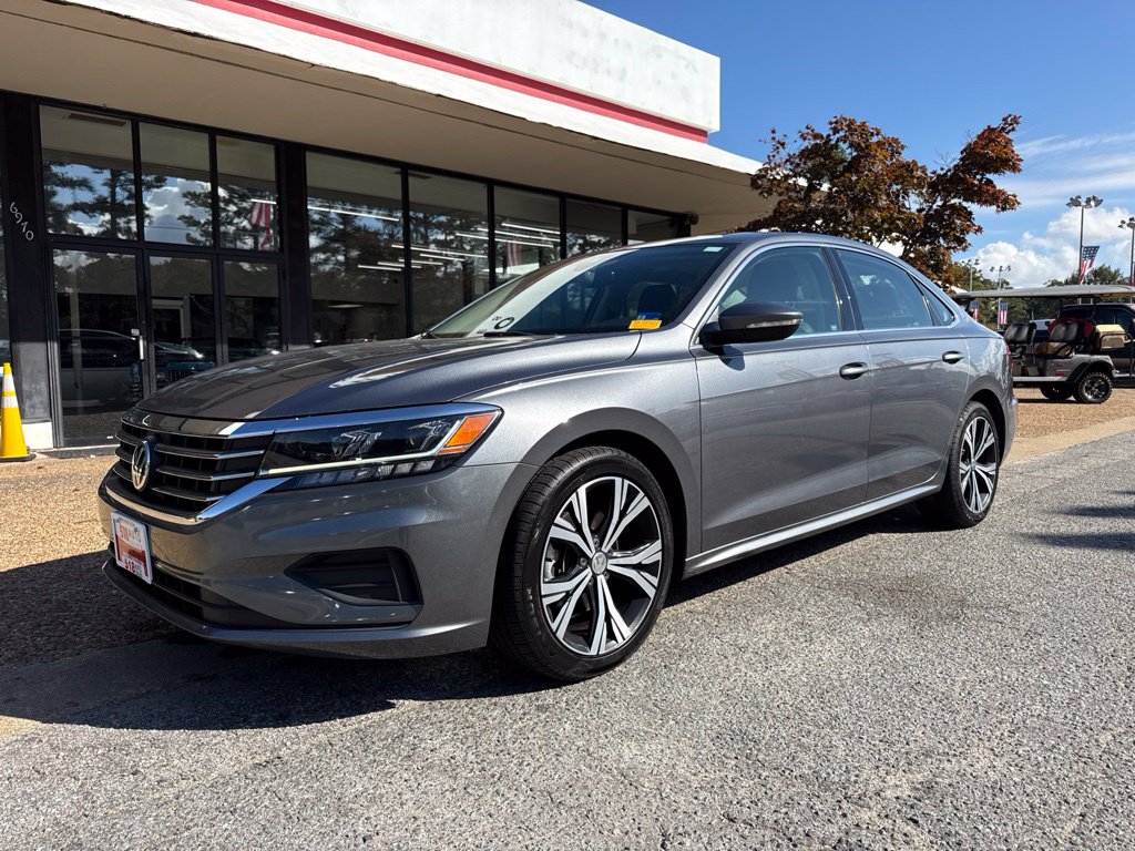 Used 2021 Volkswagen Passat 2.0T SE Sedan