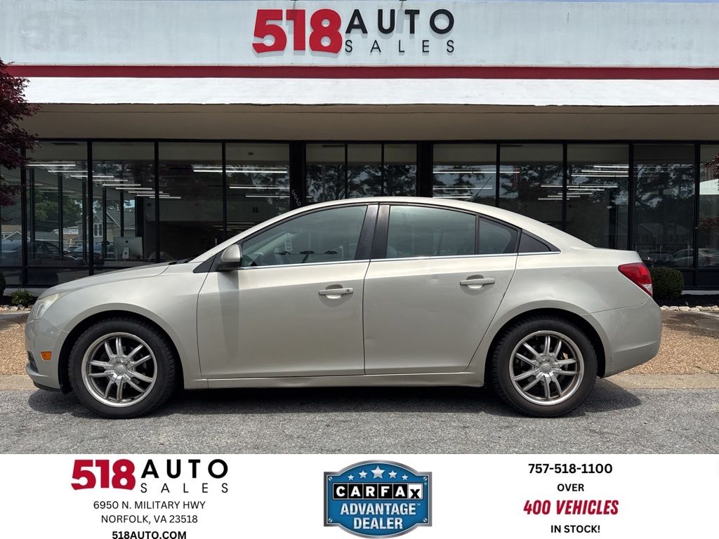 2013 Chevrolet Cruze 2LT Auto's photo