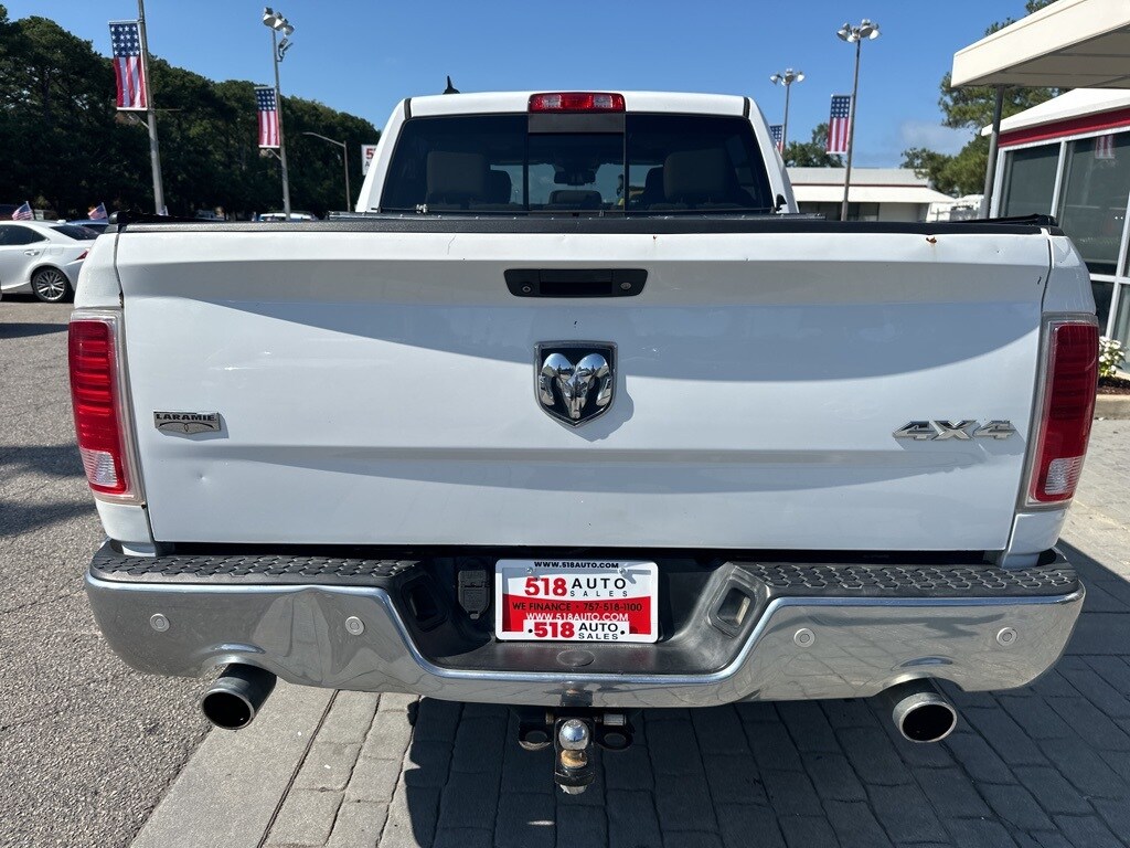 2015 Ram 1500 Laramie photo 4