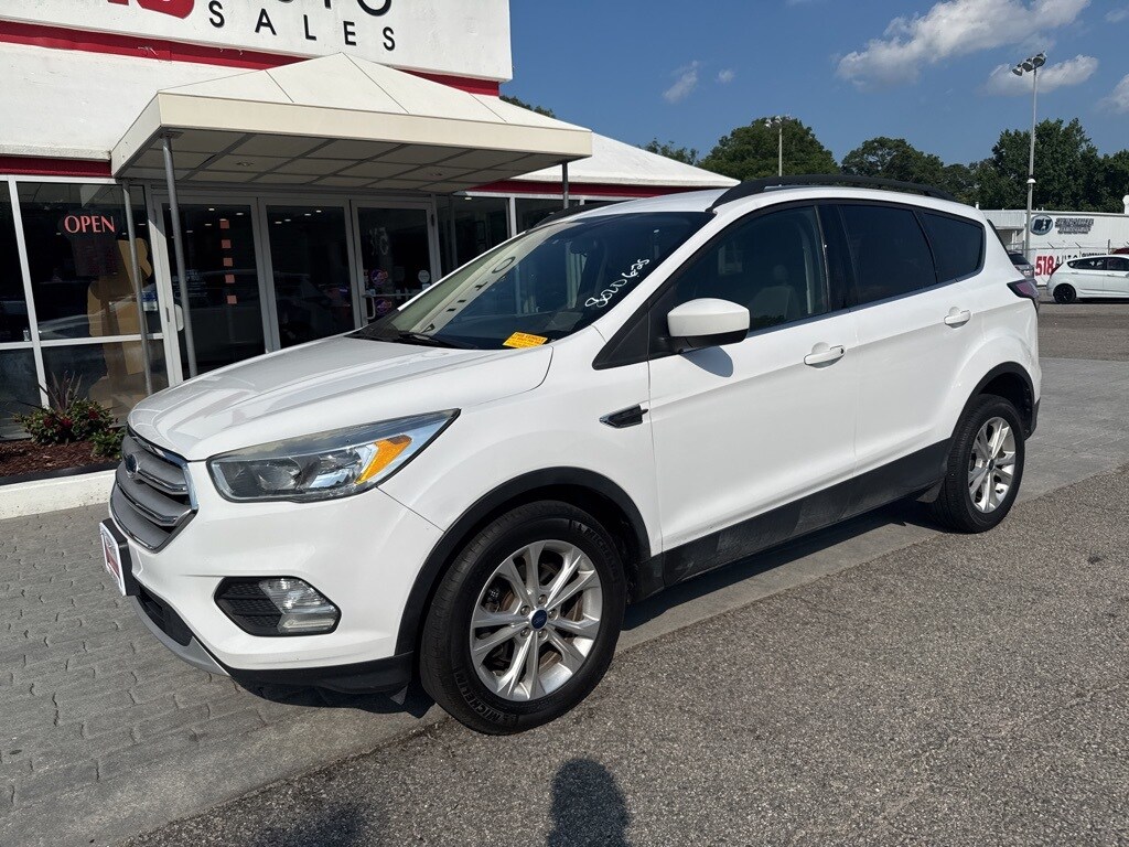 2018 Ford Escape SE photo 2