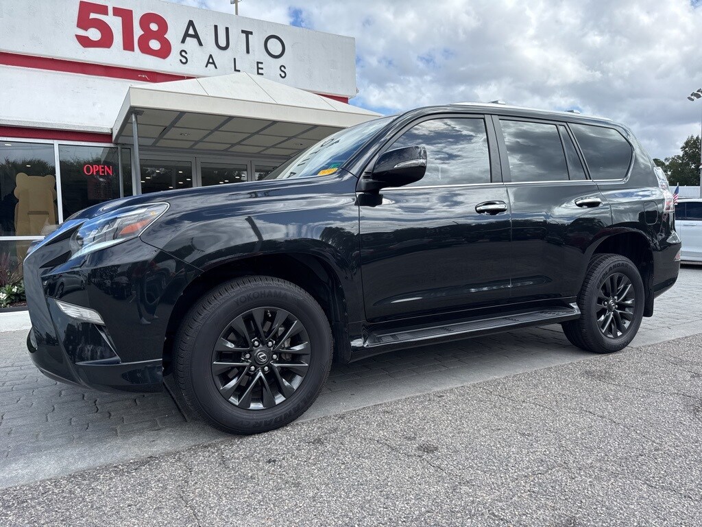 2023 Lexus GX 460 photo 2
