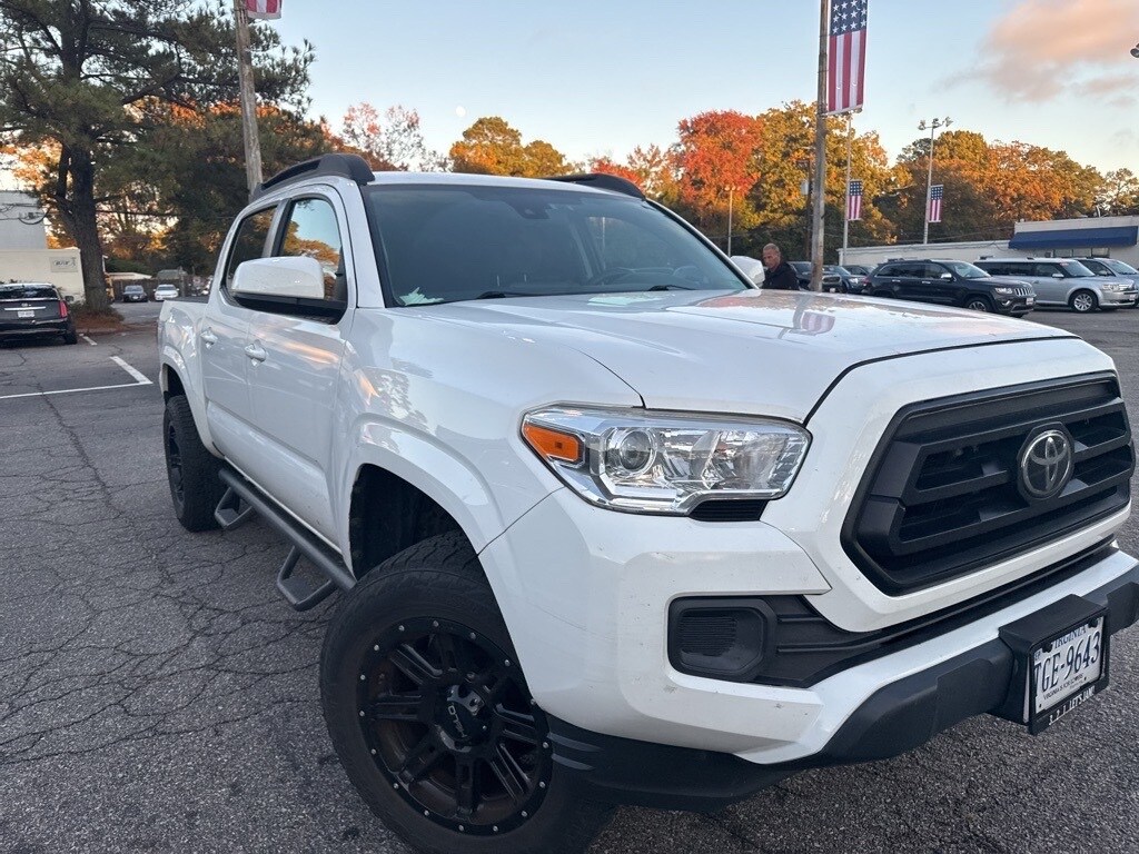 2020 Toyota Tacoma SR5 photo 2