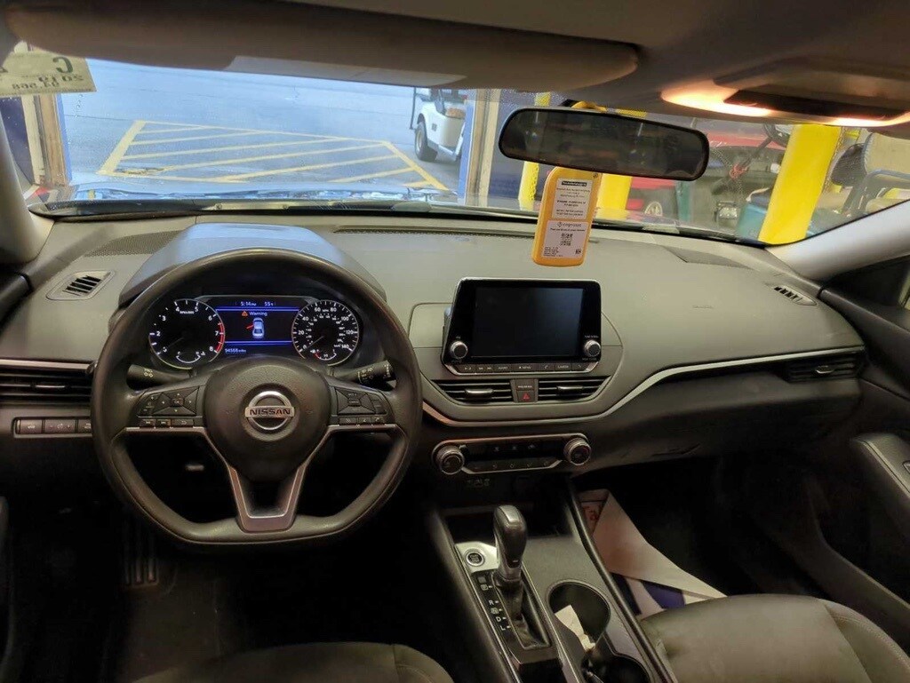 2019 Nissan Altima 2.5 S photo 4