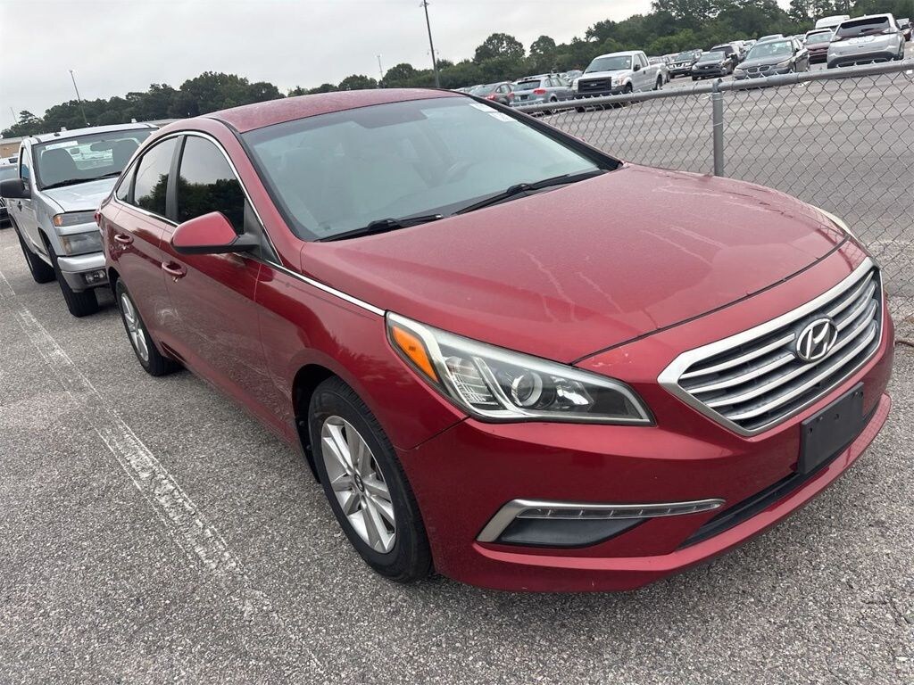 Used 2015 Hyundai Sonata SE Sedan