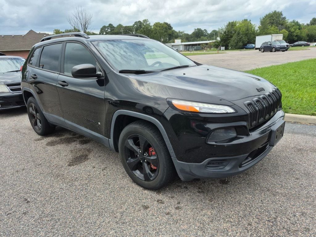Used 2017 Jeep Cherokee Sport 4x4 SUV
