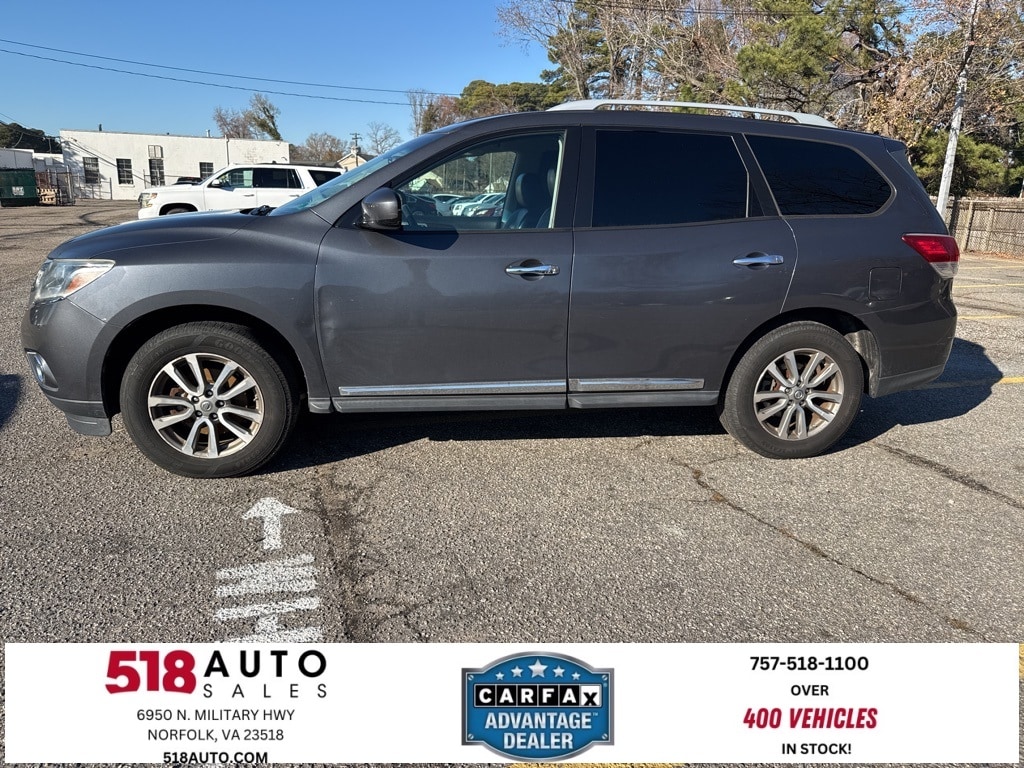 2013 Nissan Pathfinder SL's photo