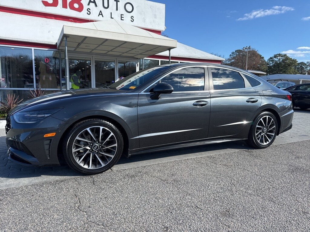 2022 Hyundai Sonata Limited photo 2