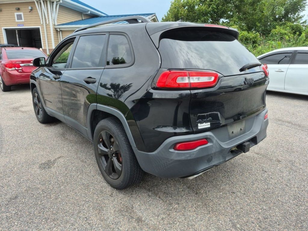 Used 2017 Jeep Cherokee Sport 4x4 SUV