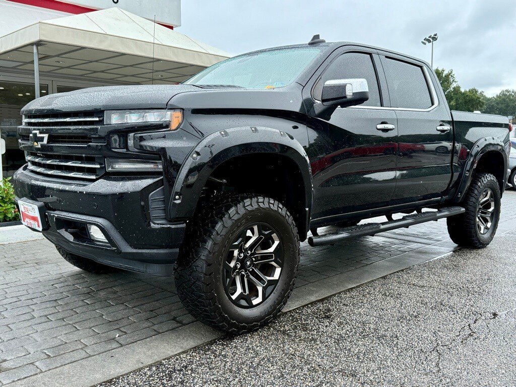 2019 Chevrolet Silverado 1500 LTZ photo 2