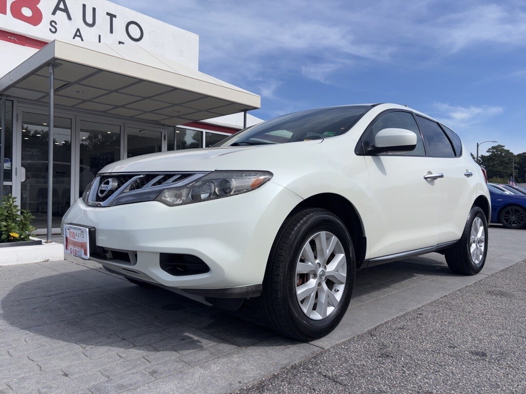 2011 Nissan Murano S photo 2