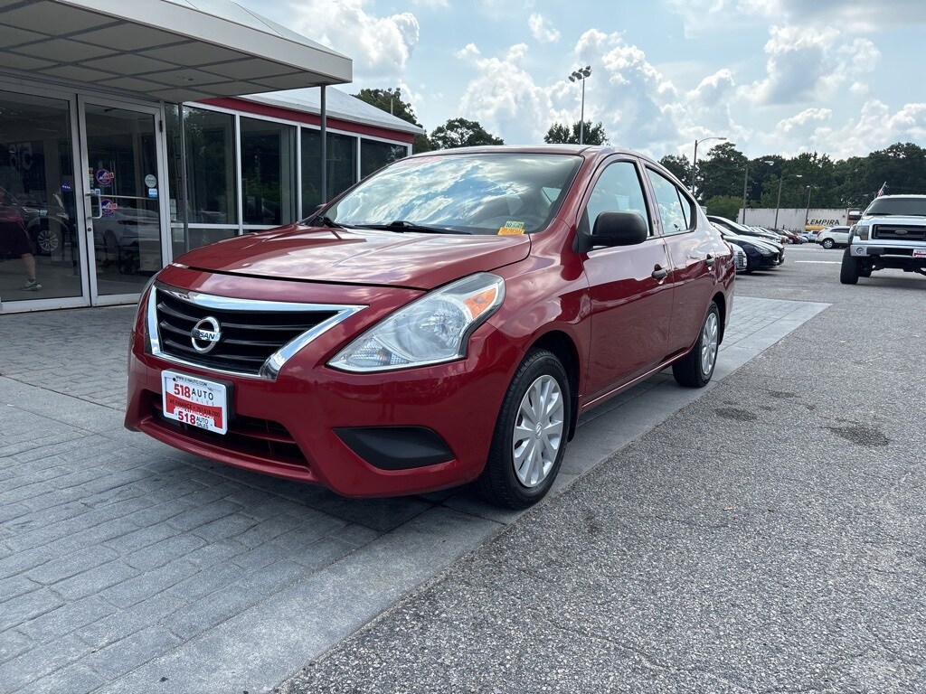 2015 Nissan Versa 1.6 S photo 2