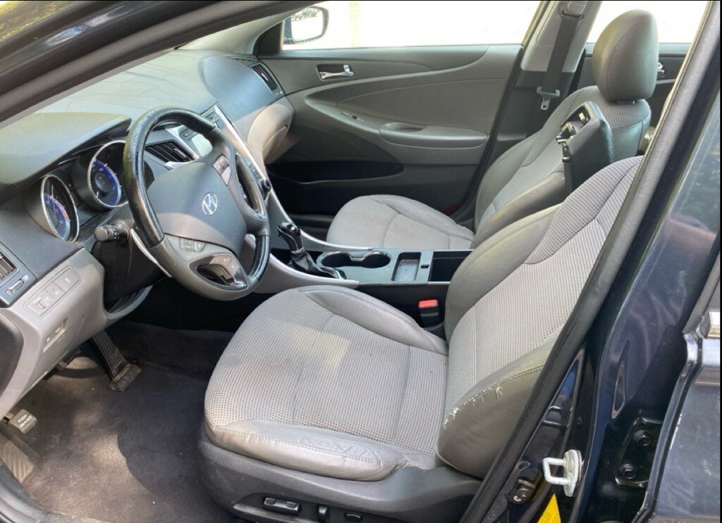 2011 Hyundai Sonata SE photo 4