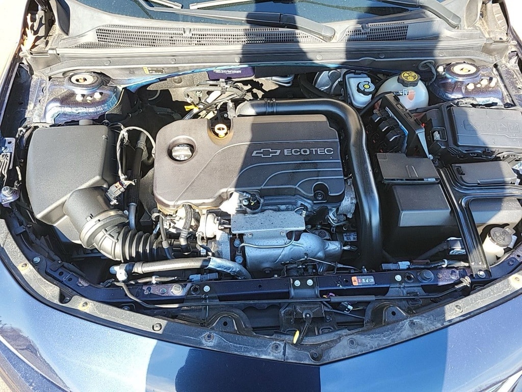 Used 2017 Chevrolet Malibu LT w/1LT Sedan