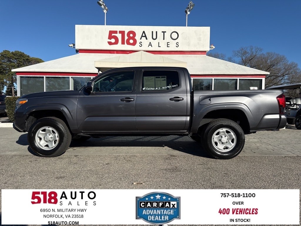 2021 Toyota Tacoma SR's photo