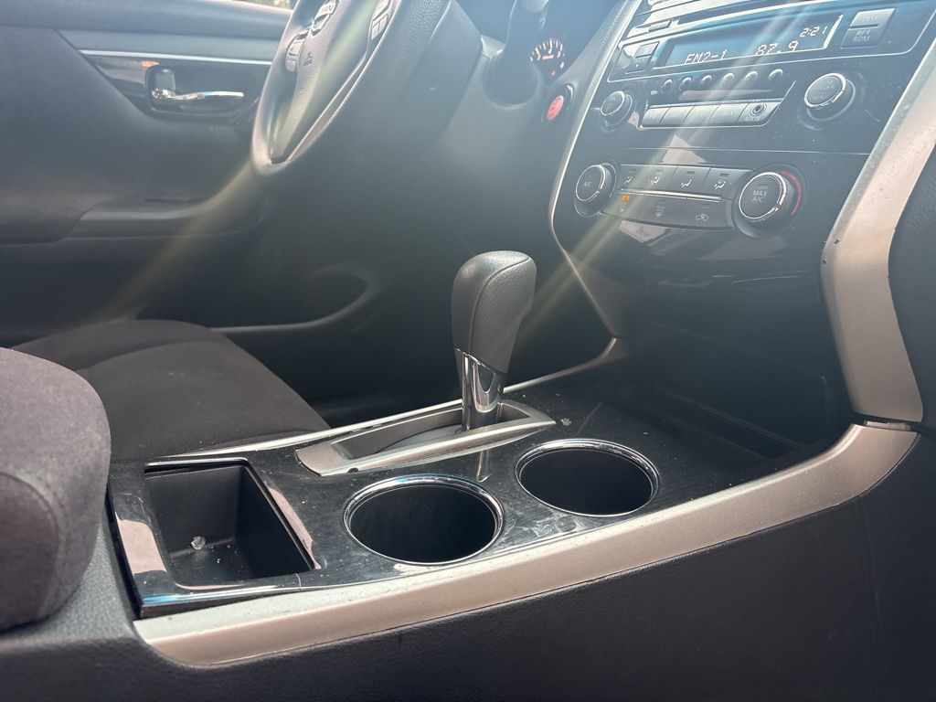 2013 Nissan Altima Sedan S - Photo 34