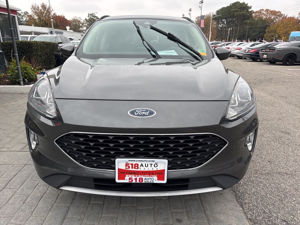 2020 Ford Escape SEL photo 4