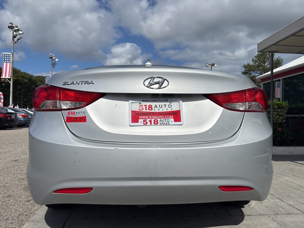 2013 Hyundai Elantra GLS photo 4