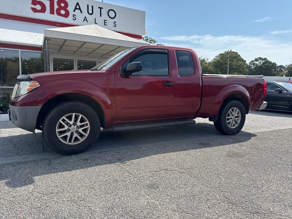 2015 Nissan Frontier S photo 2