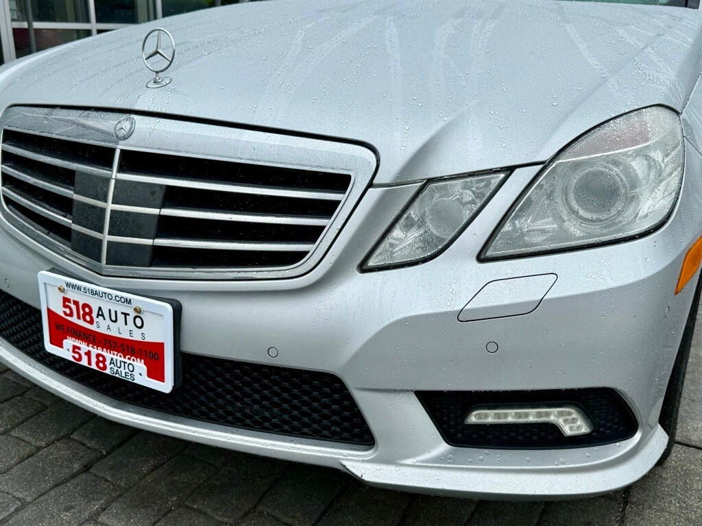 2011 Mercedes Benz E 550 4MATIC photo 3