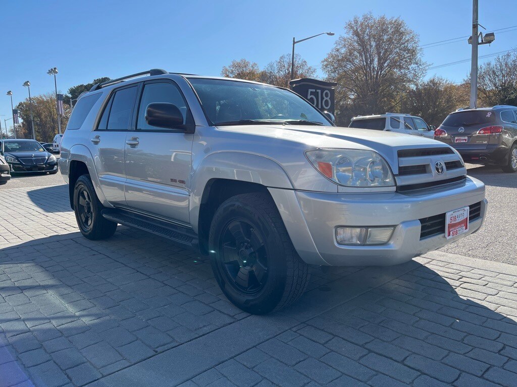 2004 Toyota 4Runner SR5 photo 4