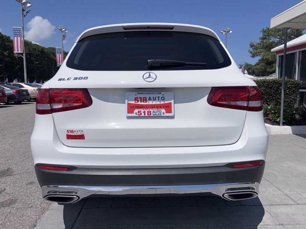 2017 Mercedes Benz GLC 300 photo 4