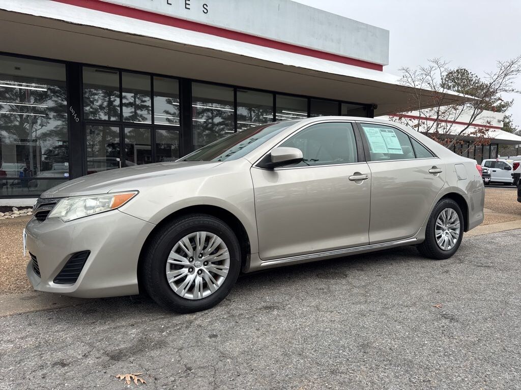Used 2014 Toyota Camry Sedan