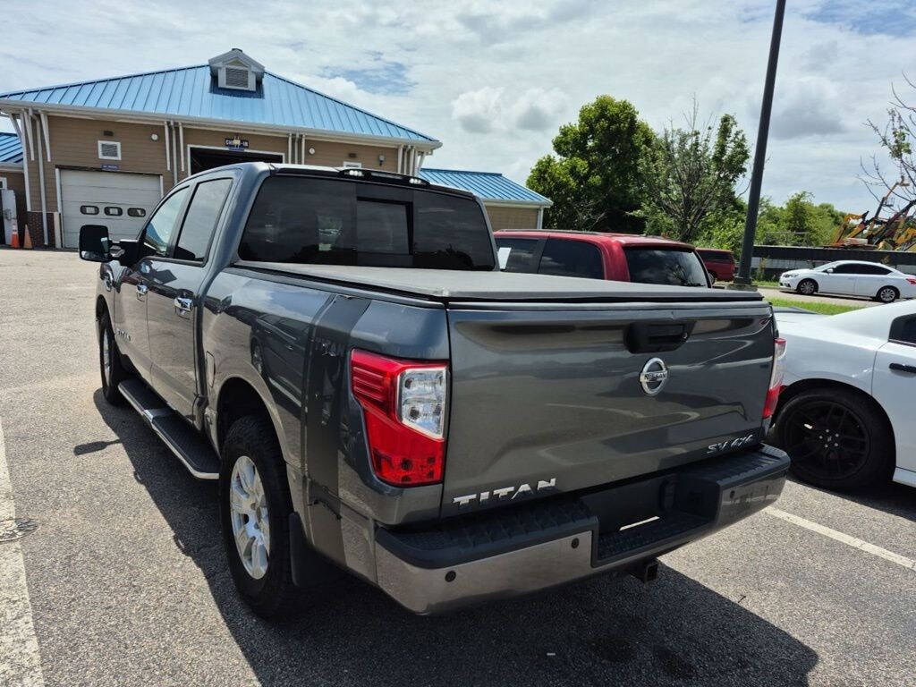 Used 2017 Nissan Titan SV Truck Crew Cab