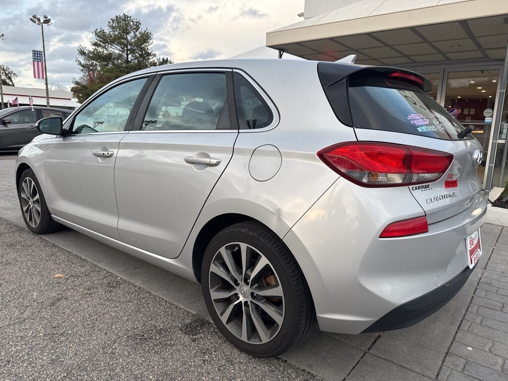 2018 Hyundai Elantra GT Base photo 3