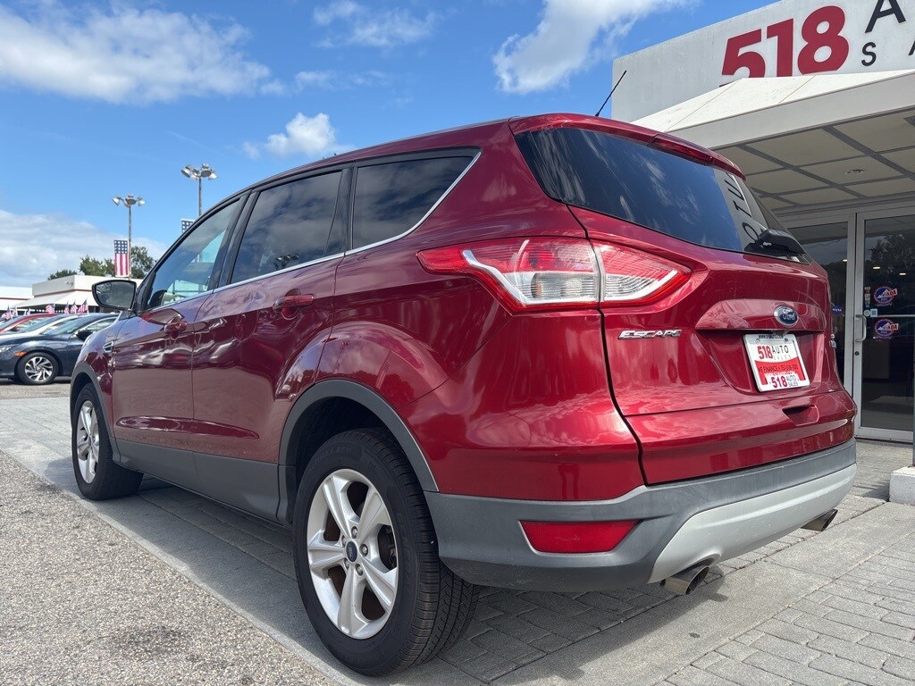 2014 Ford Escape SE photo 2