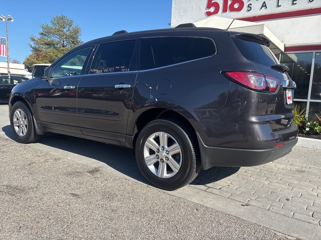 2014 Chevrolet Traverse 1LT photo 3