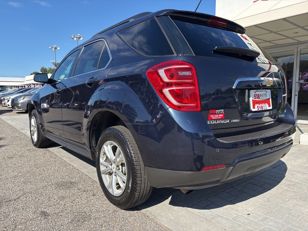 2017 Chevrolet Equinox LT photo 3