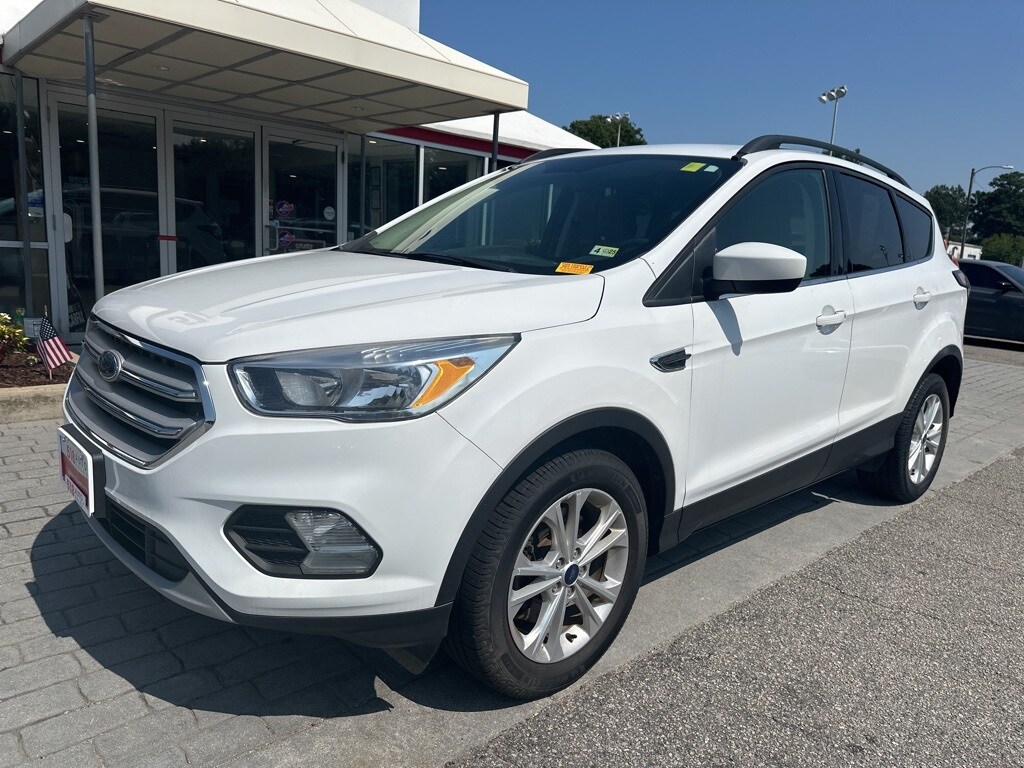 2018 Ford Escape SE photo 2