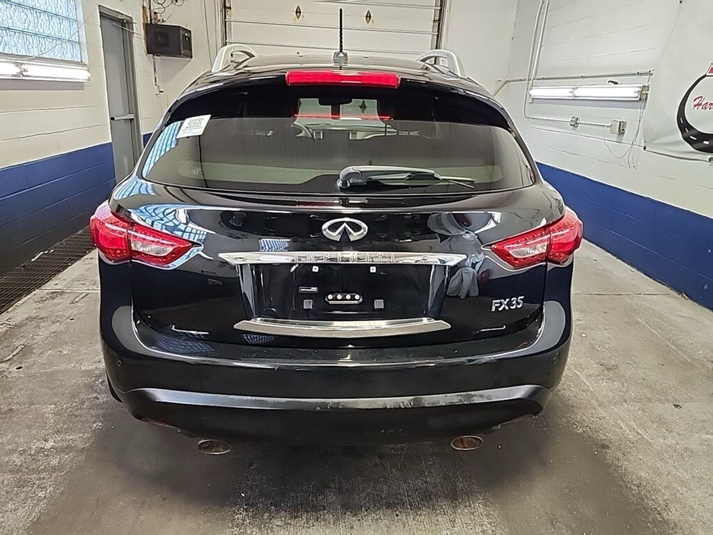 2010 Infiniti FX35 Base photo 2