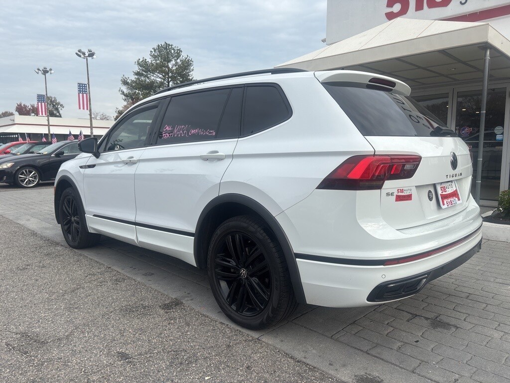 2022 Volkswagen Tiguan SE R-Line Black photo 3