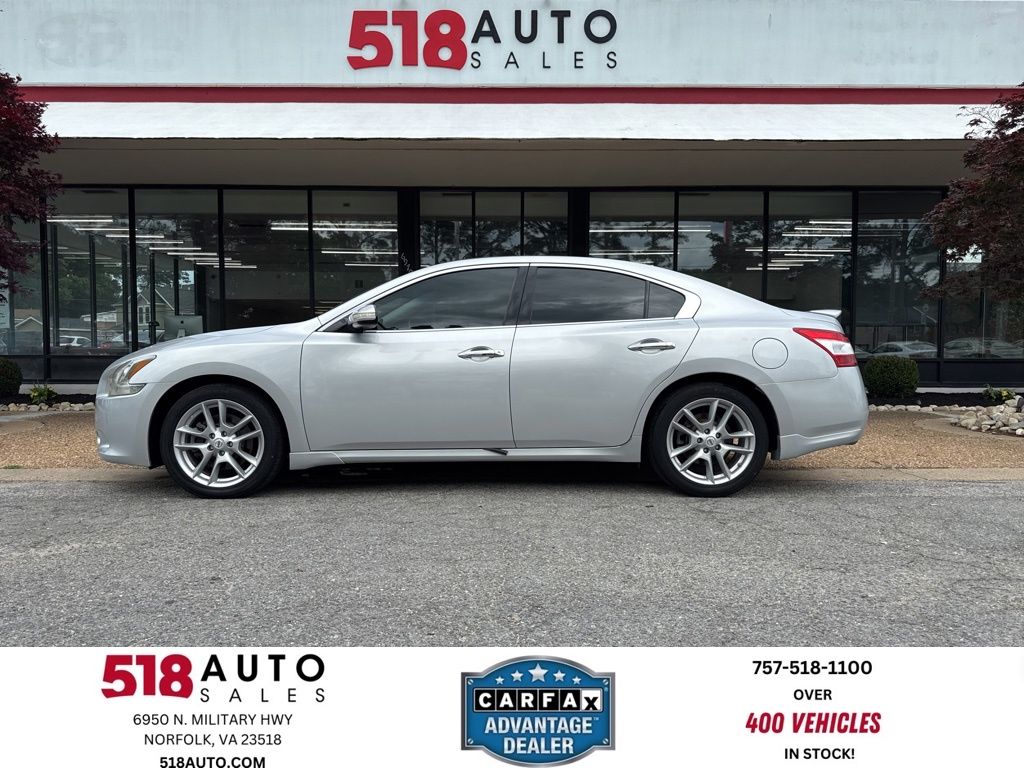 2010 Nissan Maxima 3.5 SV's photo