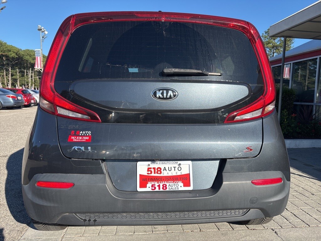 2020 Kia Soul S photo 3