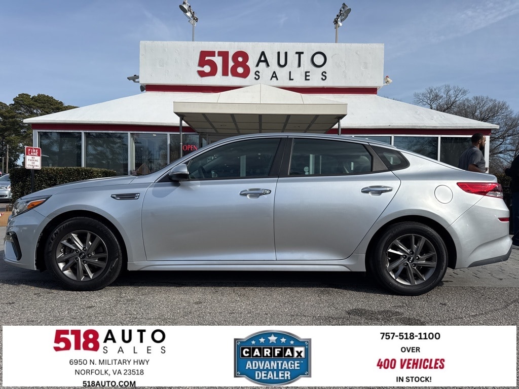 2019 Kia Optima LX's photo