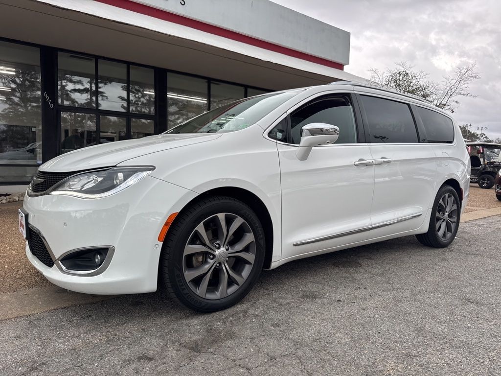 Used 2018 Chrysler Pacifica Limited Van
