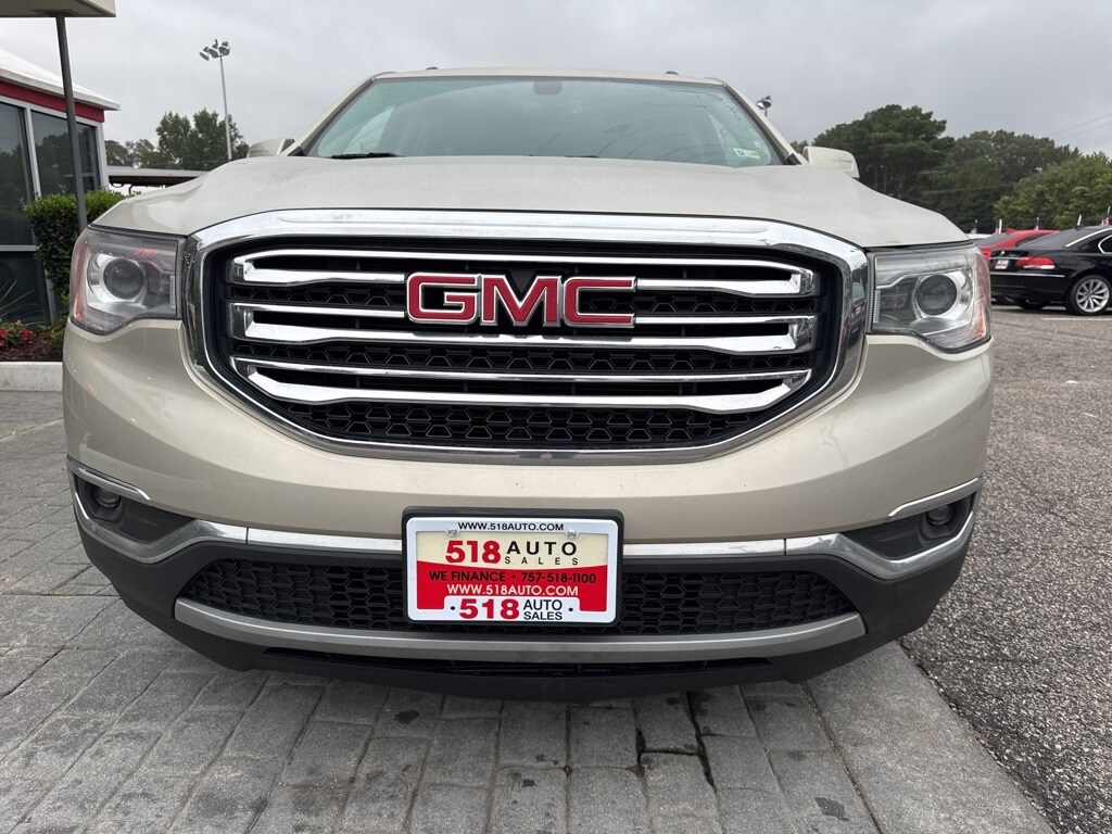2017 Gmc Acadia SLT photo 4