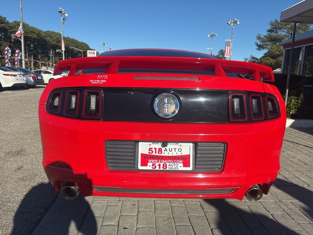 2014 Ford Mustang V6 photo 3