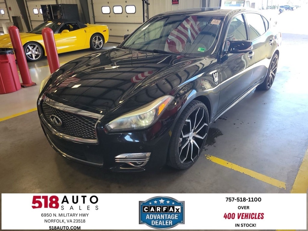 2016 INFINITI Q70L 5.6