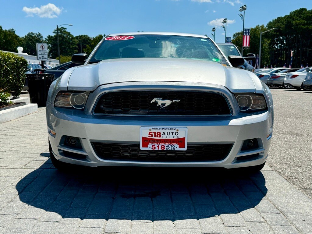 2014 Ford Mustang Base photo 2