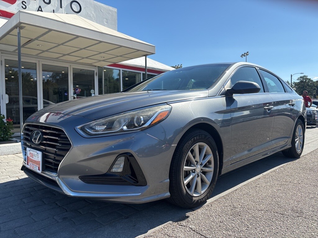 2018 Hyundai Sonata Eco photo 2