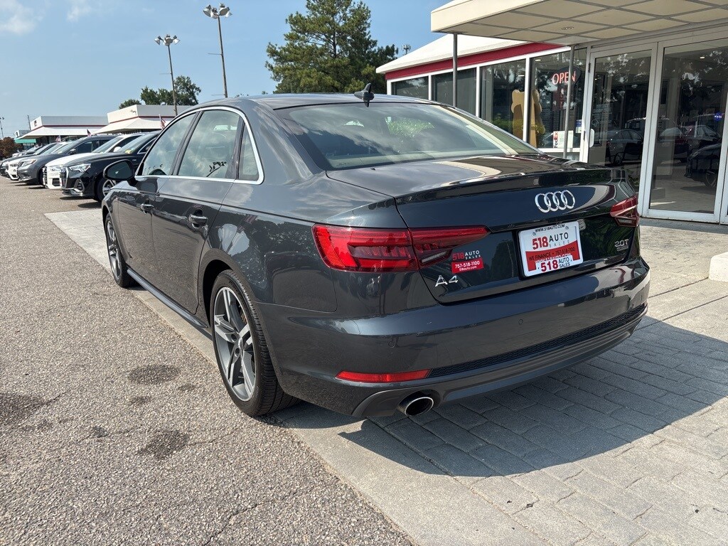 2017 Audi A4 2.0T Prestige Quattro photo 3