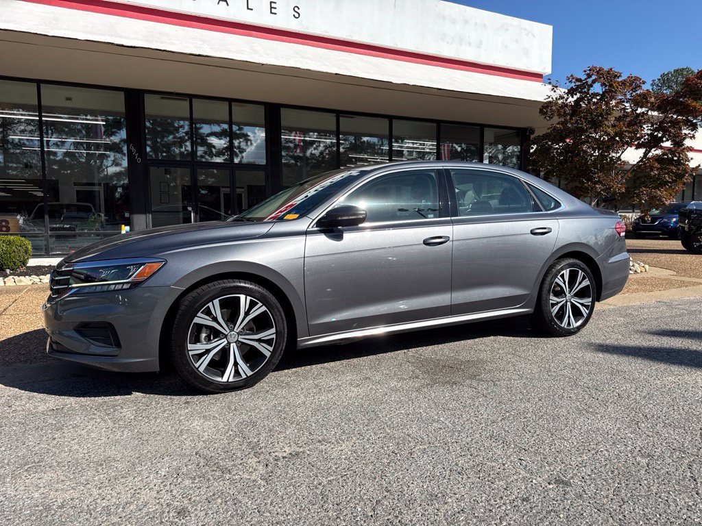 Used 2021 Volkswagen Passat 2.0T SE Sedan