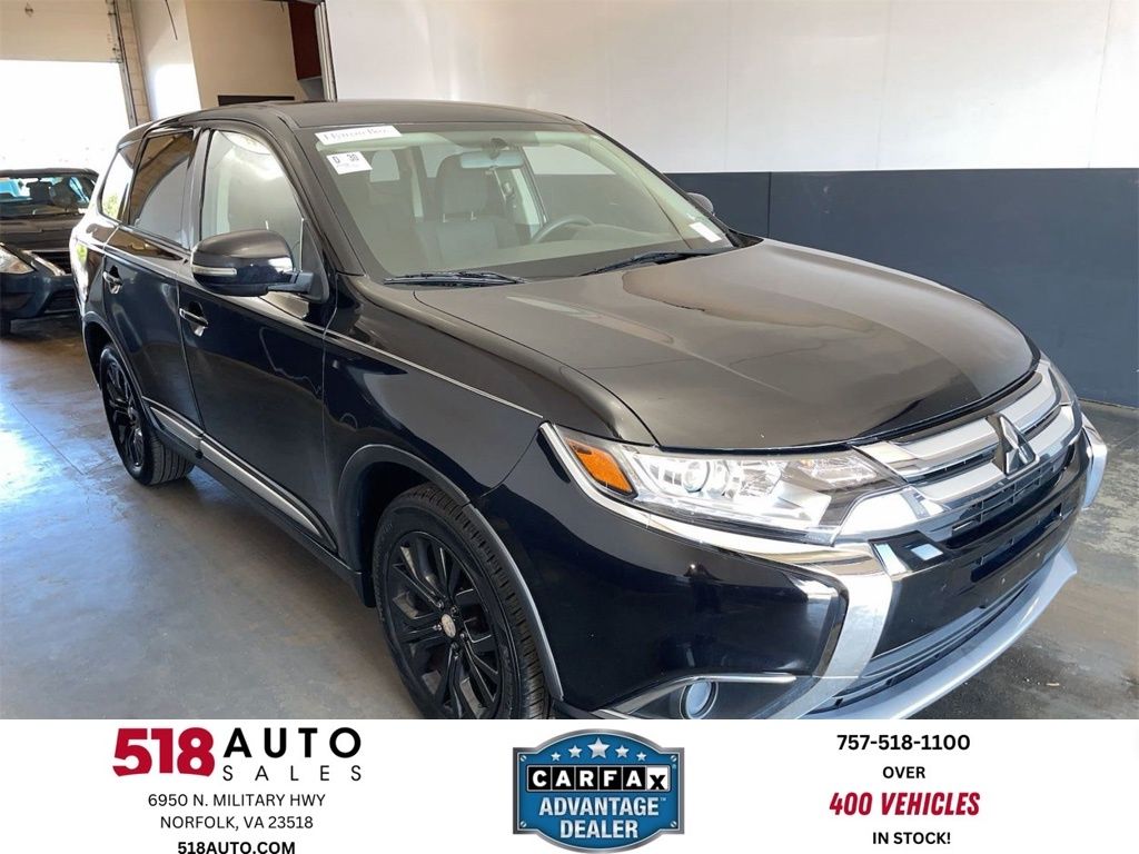 2018 Mitsubishi Outlander ES FWD's photo